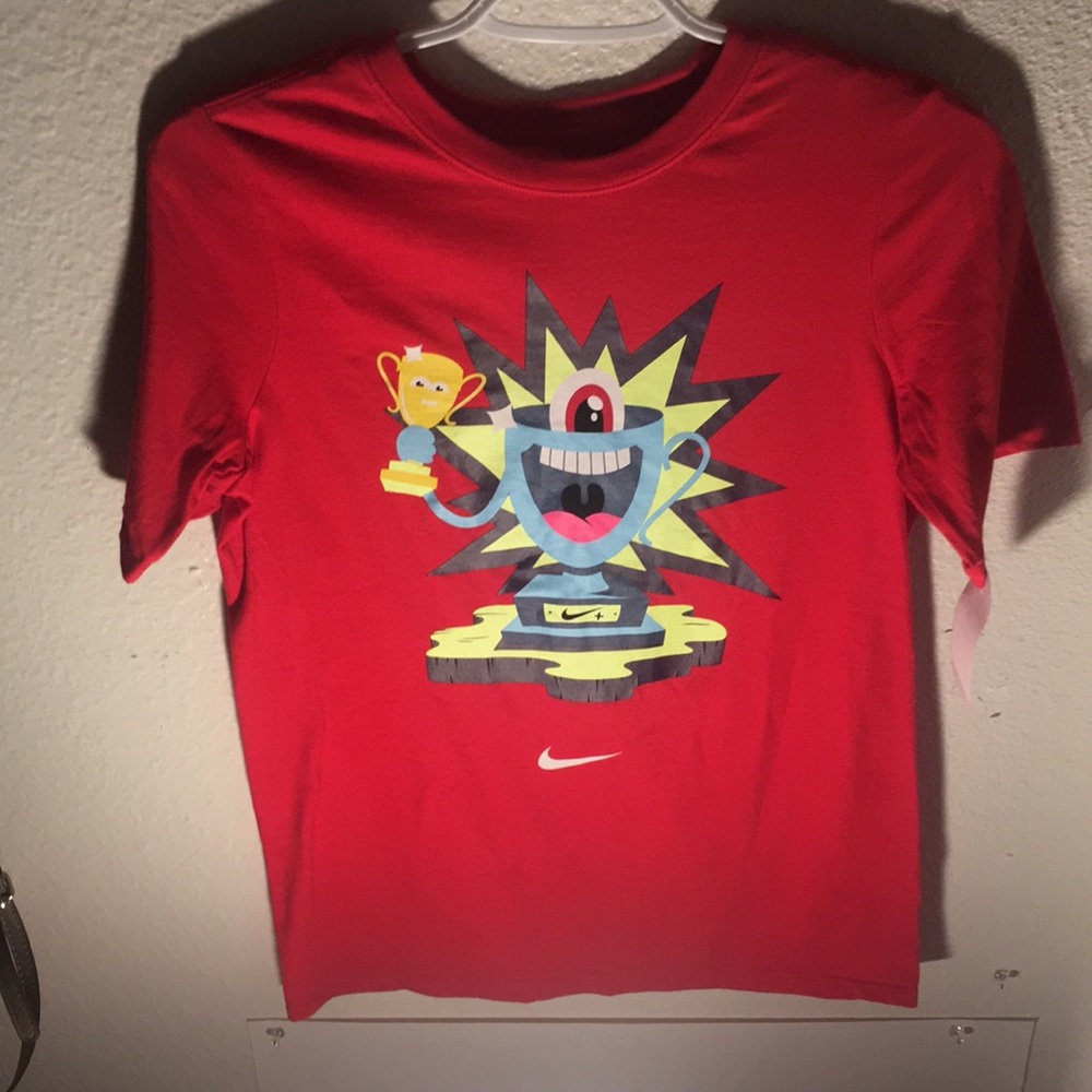 NWT‼️ Nike Red Shirt